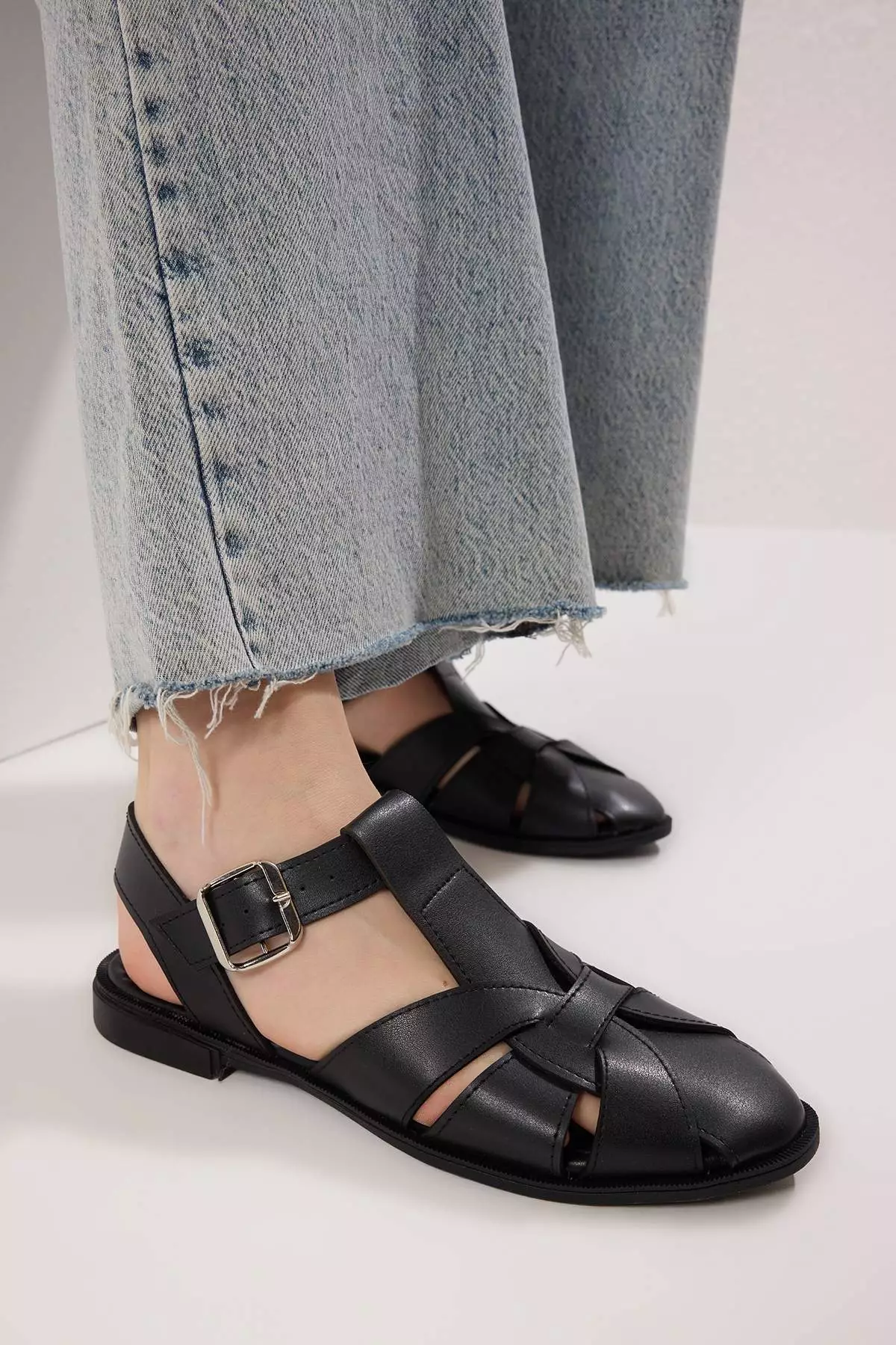 Black Flat Sole Round Toe Women's Closed Front Cage Sandals Takss25Sd00060