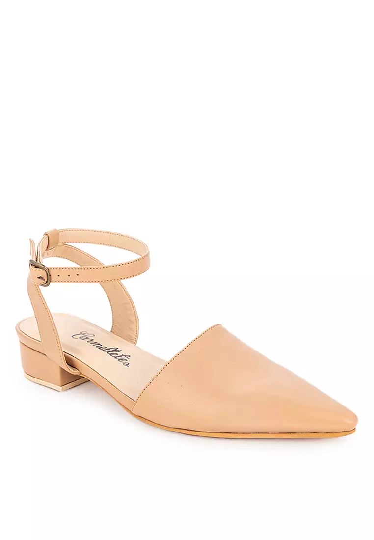 Discount on CARMELLETES  shoes - SKU: Pointed Toe Ankle Strap Sandals