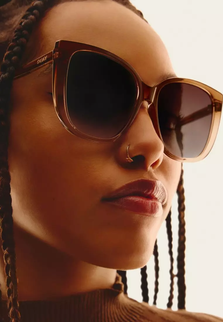QUAY Ever After Sunglasses - Glass/Smoke