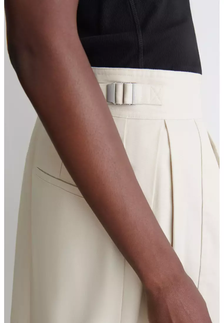 PLEATED BUCKLE-DETAIL MINI SKIRT