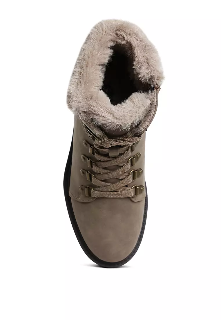 Faux Fur Collar Ankle Boots in Taupe