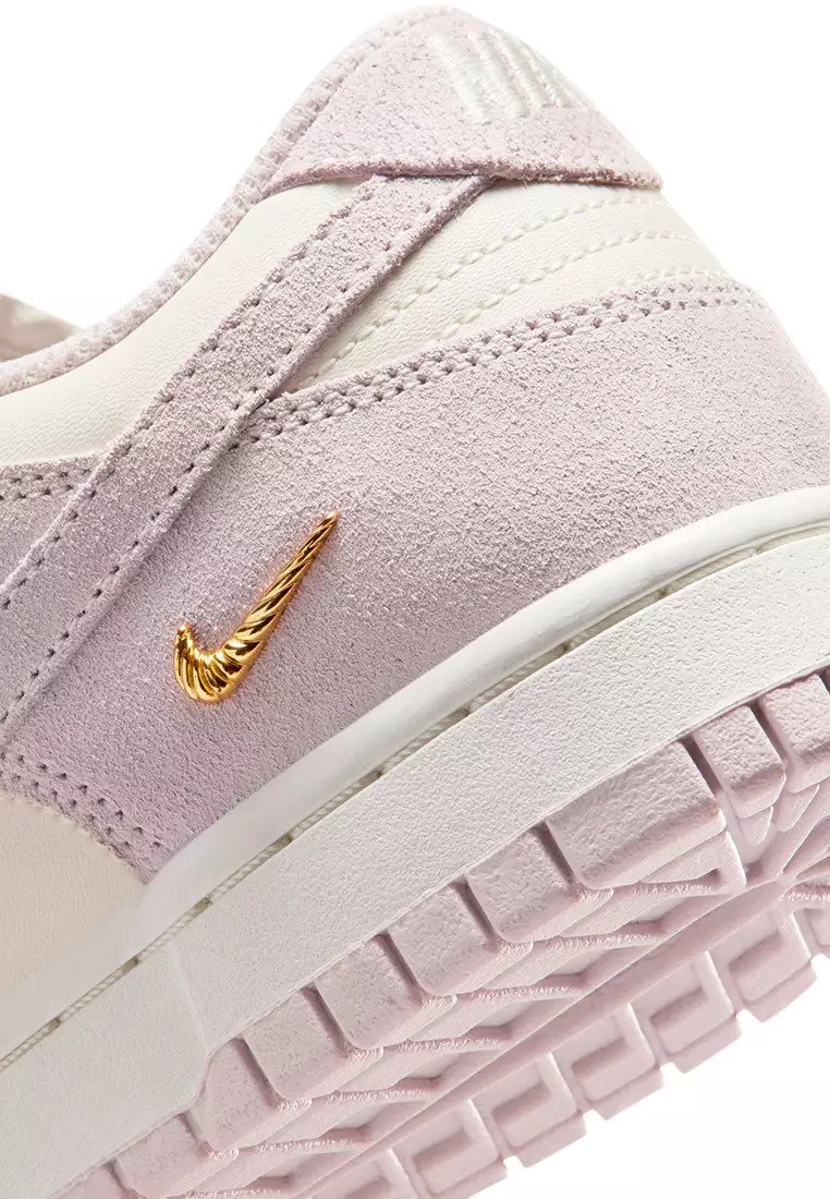 Dunk Low Women's Shoes