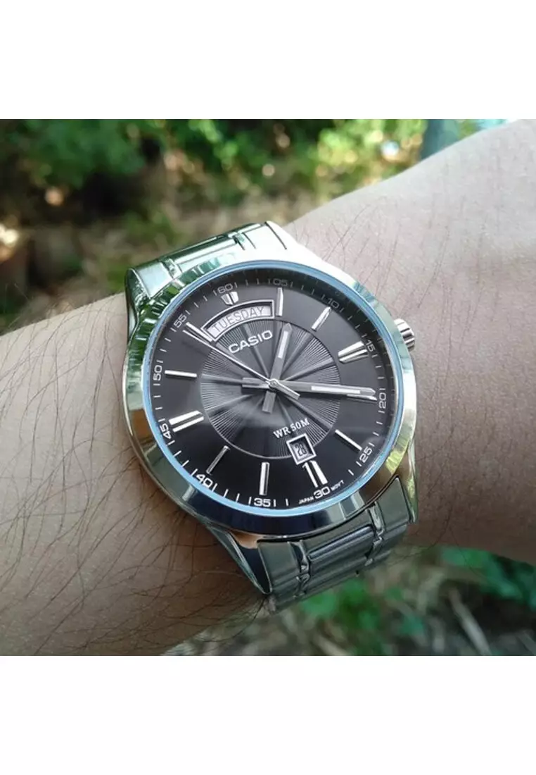 MTP-1381D-8A Men Analog Watch with Silver Stainless Steel Band