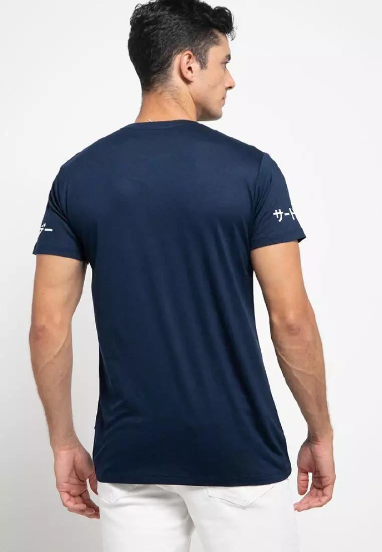 MTH15 Kaos Pria Simple Jepang Casual Unisex Katakana On Arm Navy
