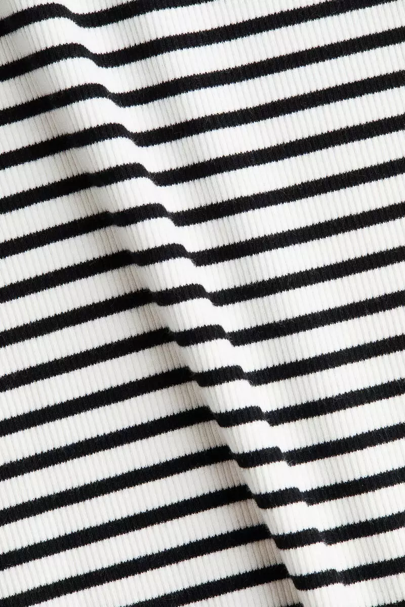 Ribbed T-shirt