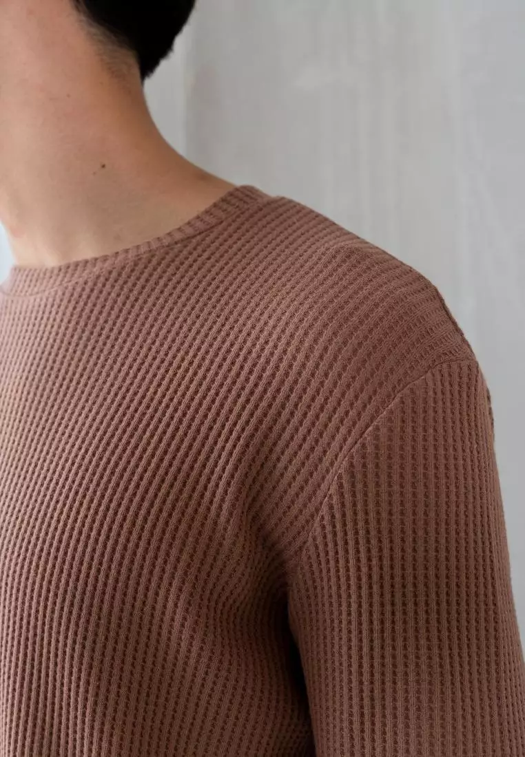 Kale Raffle Soft Brown / Kaos Polos Tekstur Lengan Panjang Pria
