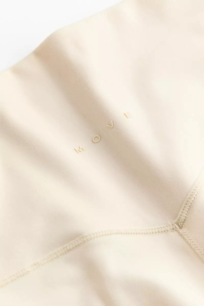 Sports cycling shorts with SoftMove™