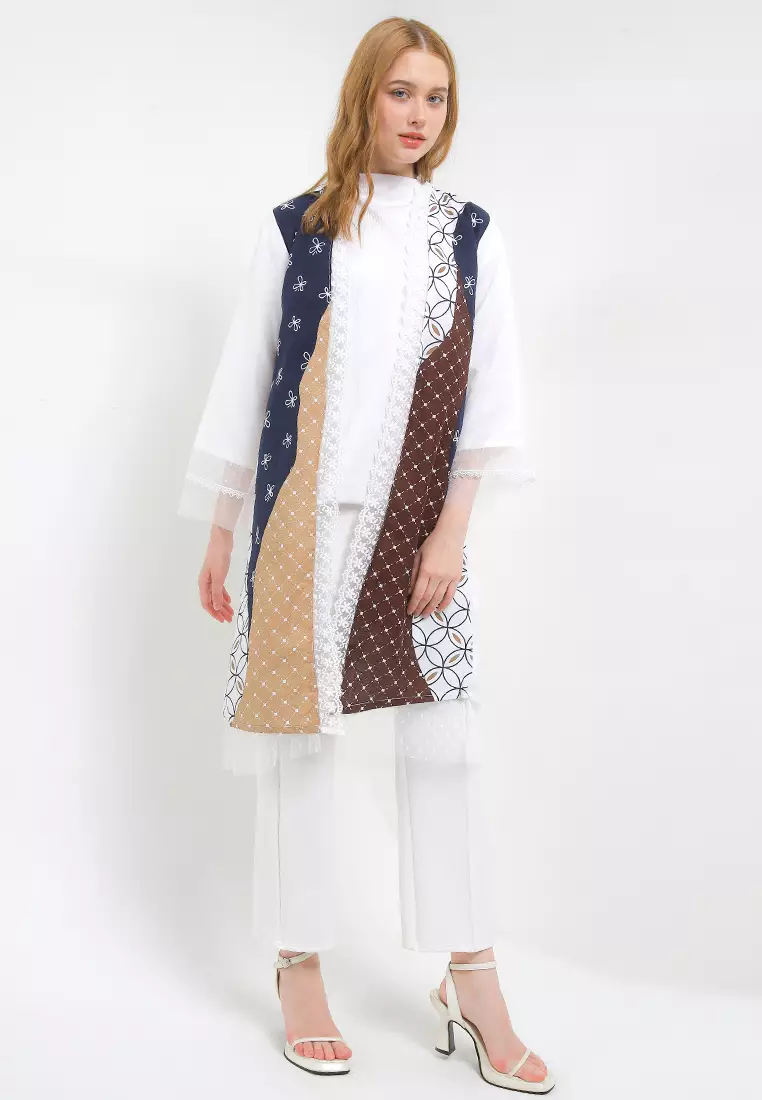 Outer Cardigan Muslim Atasan Wanita Kaureen White Dobby Tile Renda Eksklusive Batik Dobby
