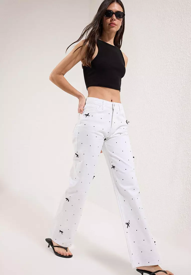 White Ribbon/Bow Detailed Stoned Normal Waist Wide Leg Jeans Twoss25Je00234
