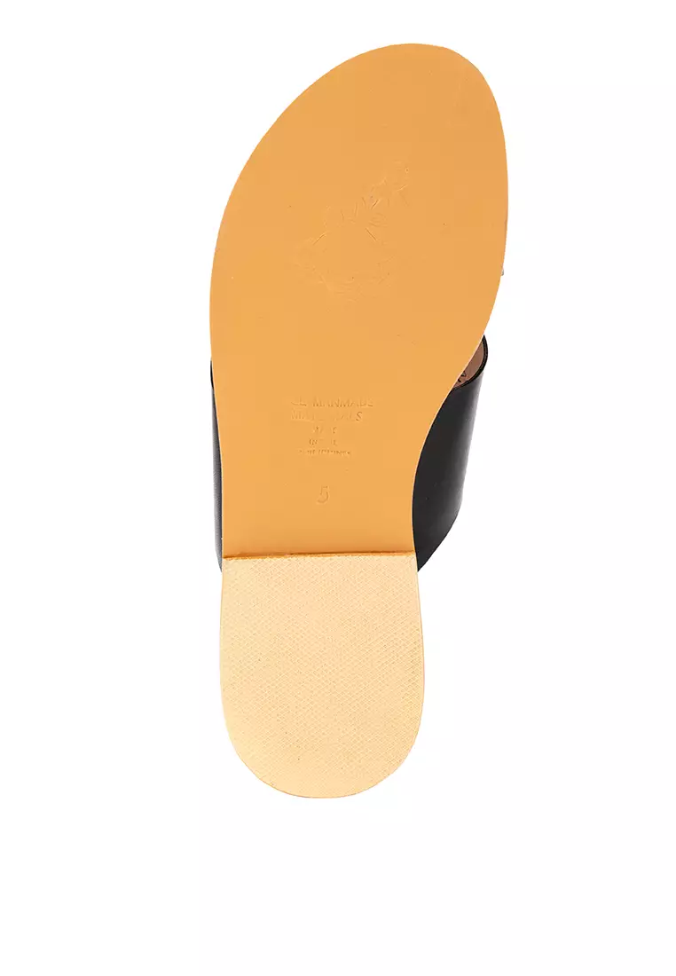 Cross Strap Flat Sandals