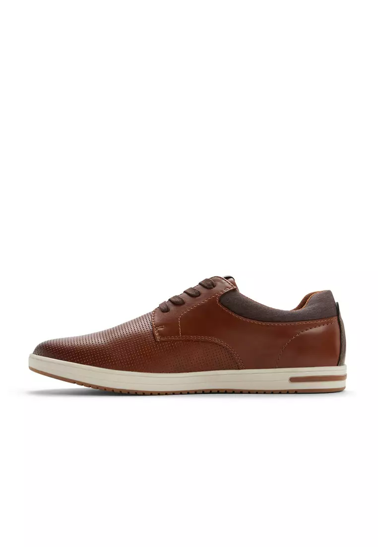 Dorchester Low-Top Sneakers