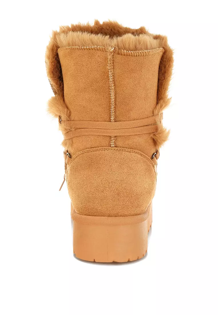 Chunky Faux Fur Snow Boots in Tan