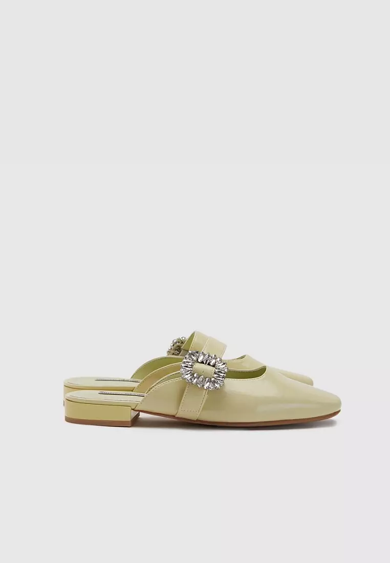 Discount on Urban Revivo  shoes - SKU: Rhinestone Detail Mules