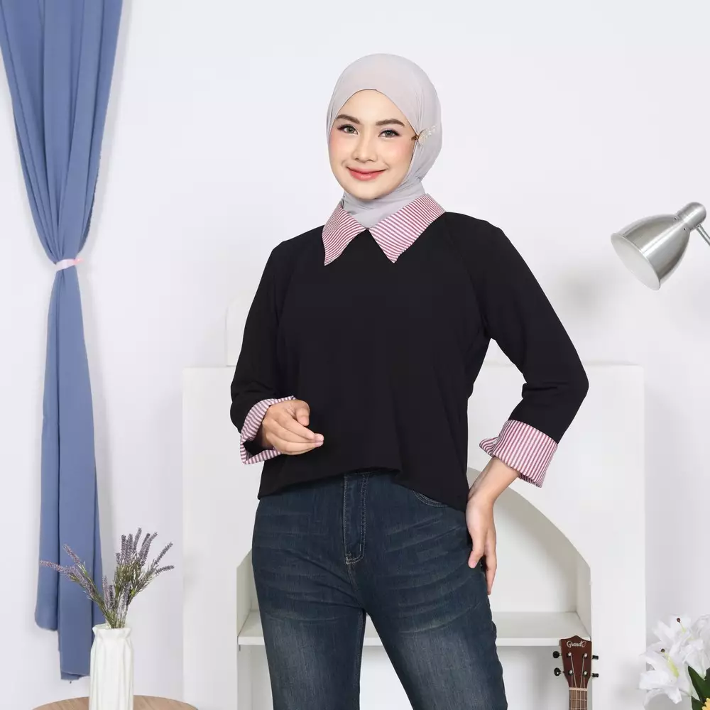 Sisi Knit Blouse - Black M19834 R59S4