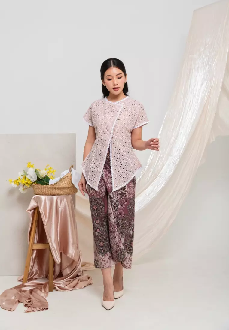 Ruby kebaya blouse