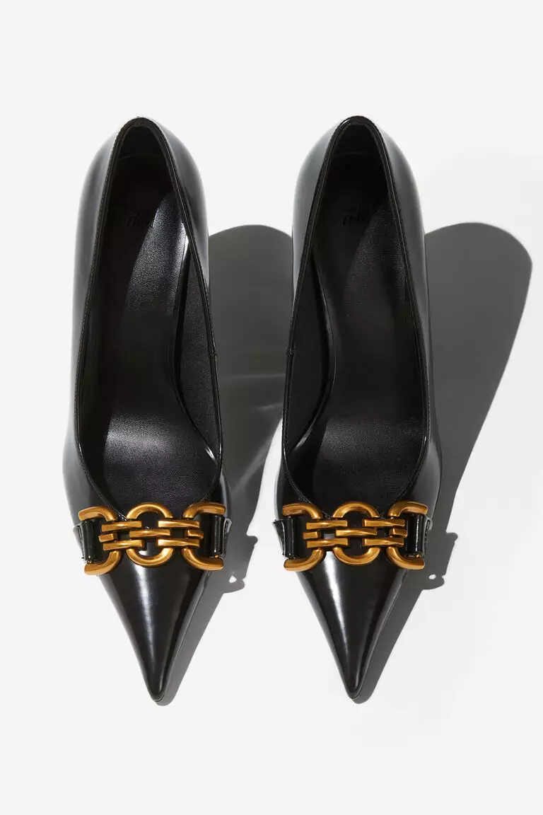 Jual H&M Court shoes Original 2024 ZALORA Indonesia