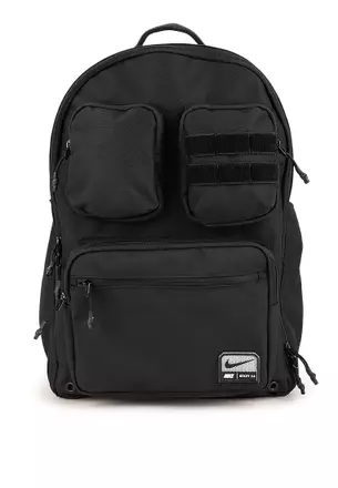 nike backpack singapore price Academy Team (Black/White) Designated pockets for your phone and ball help keep you organised Men's Full Price Nike Backpacks.
