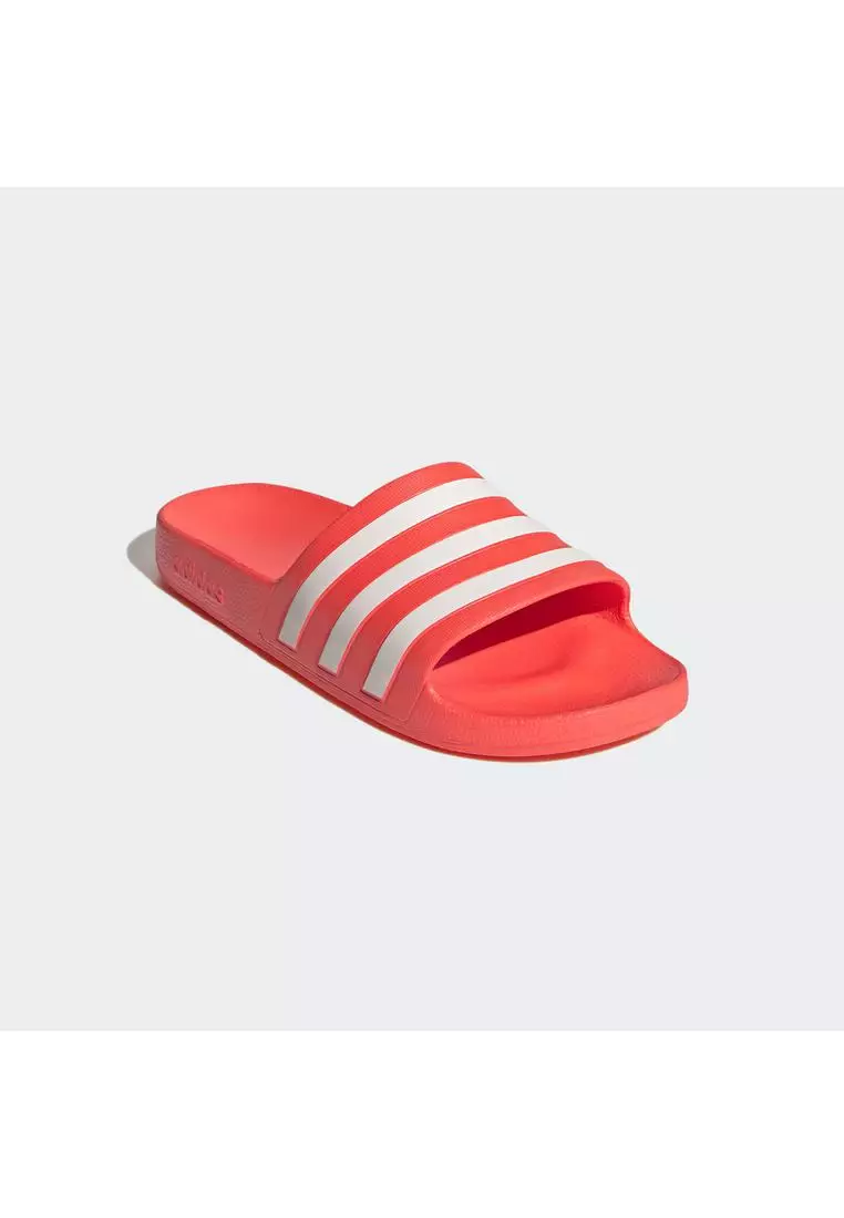 Adilette Aqua Slides
