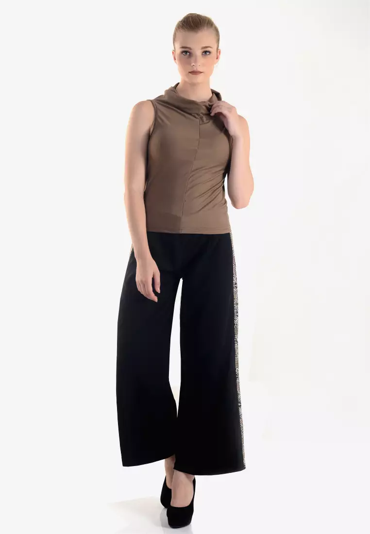 Sleeveless Hi Neck Tee