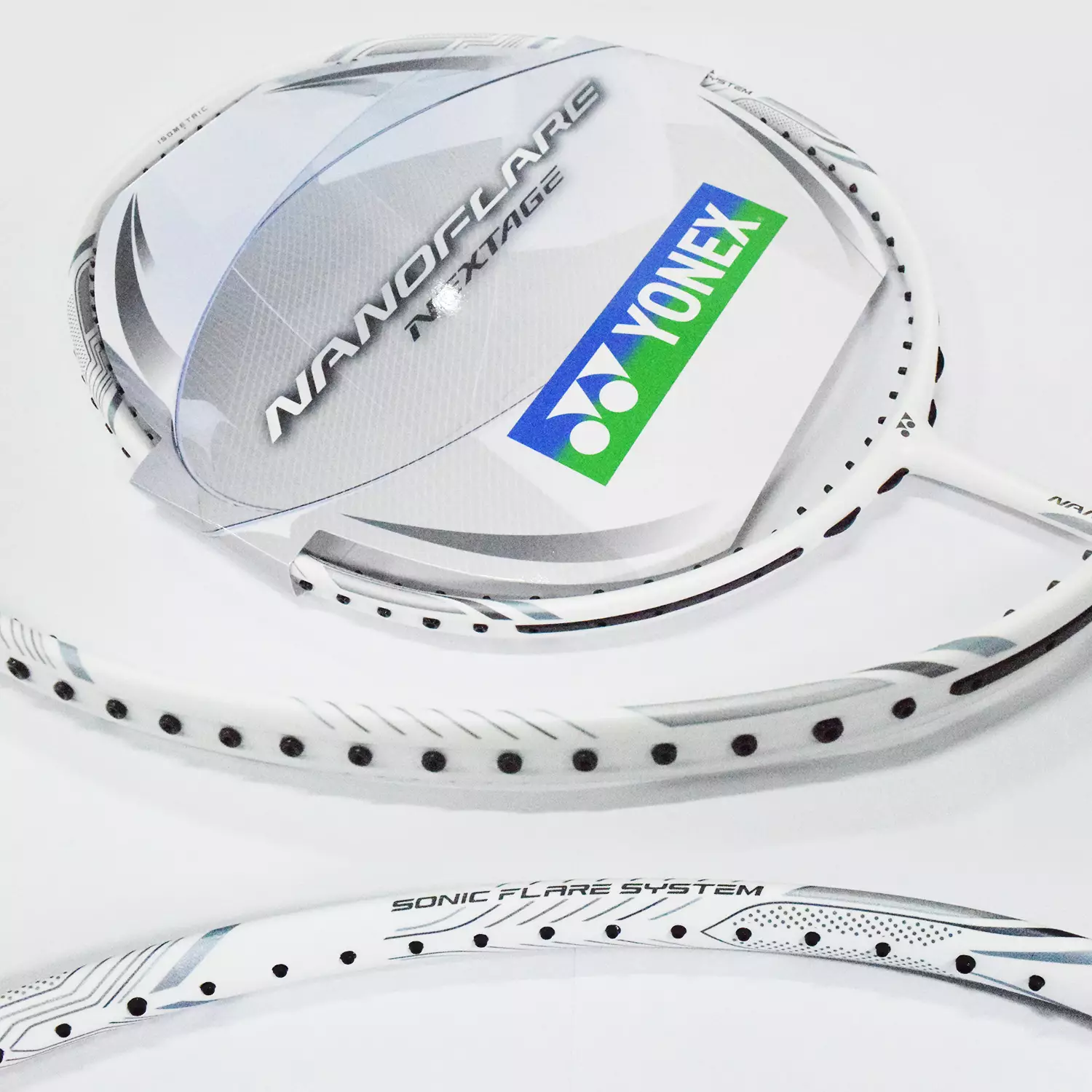 Paket Raket Badminton Yonex Nanoflare Nextage dan Grip Adidas Hitam