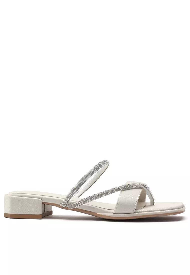 Discount on Twenty Eight Shoes  shoes - SKU: 3cm Rhinestone Strap Mid Heel Toe Sandal 221-4