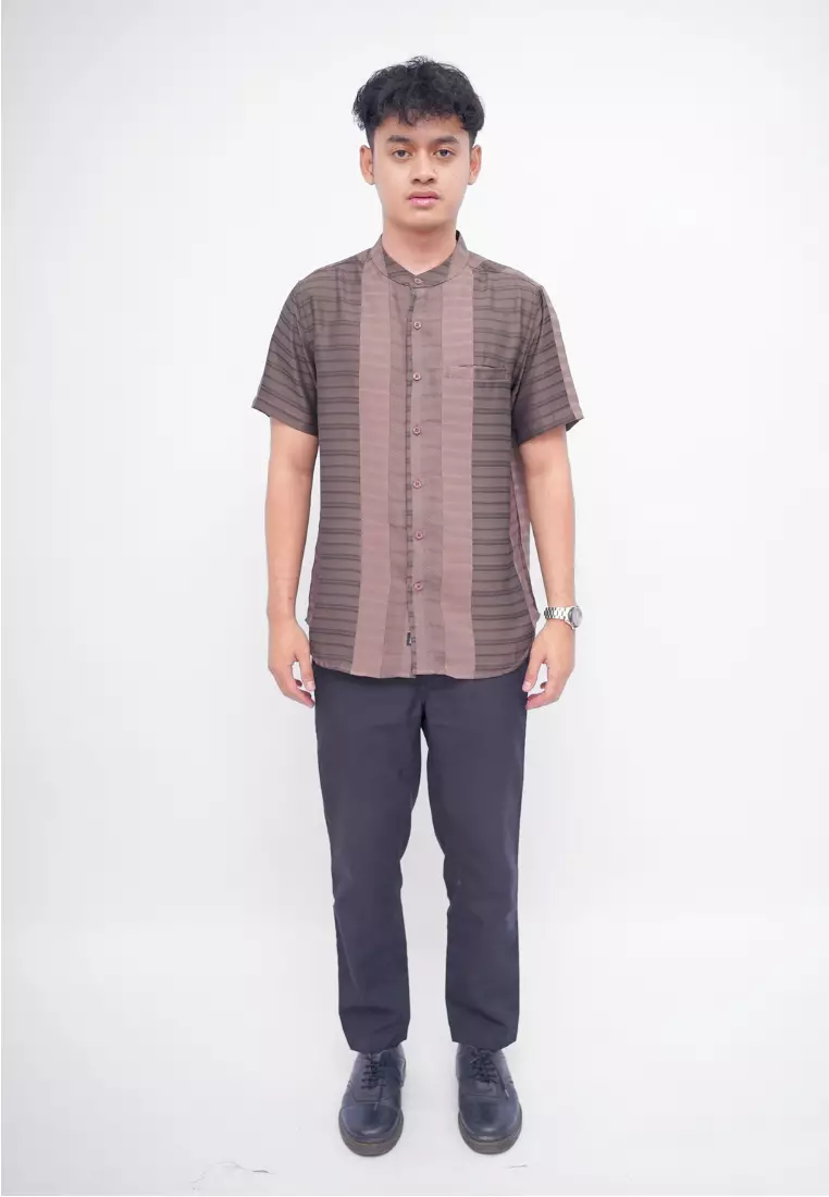 Ryusei Kemeja Kerah Koko Lengan Pendek Yahata Taupe Grey