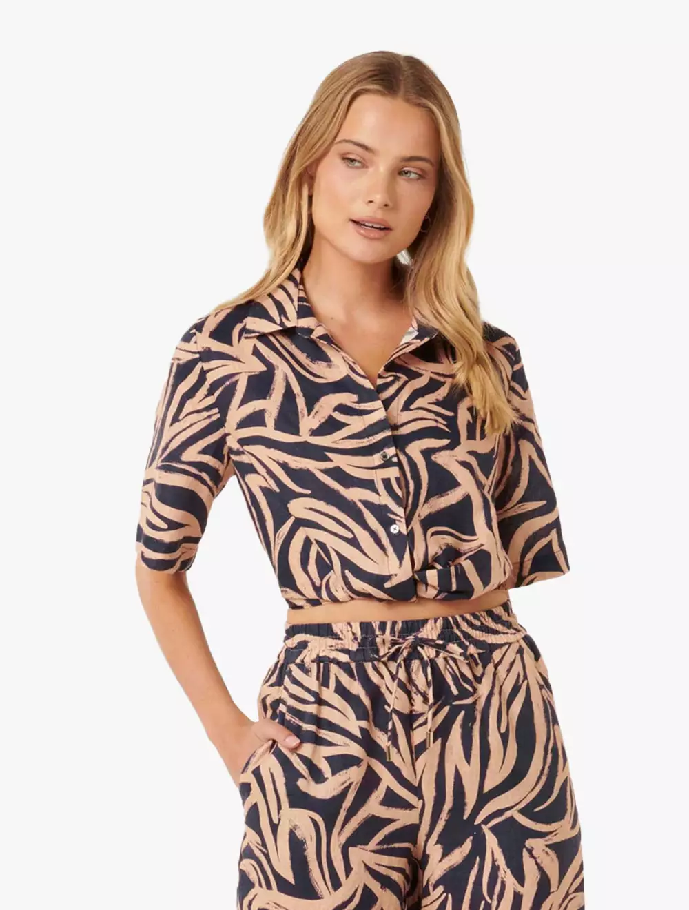 Taylor Crop Twist Shirt