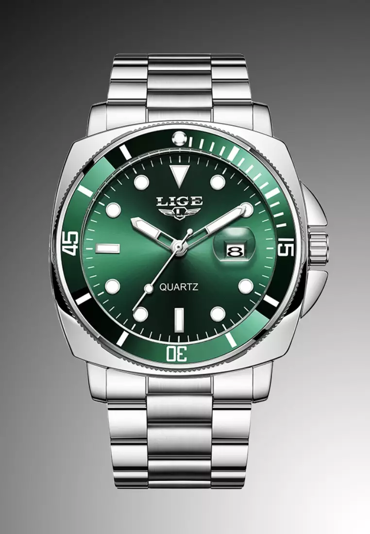 Unisex Classic Diver's Stainless Steel Quartz Watch with turning Bezel on Steel Bracelet