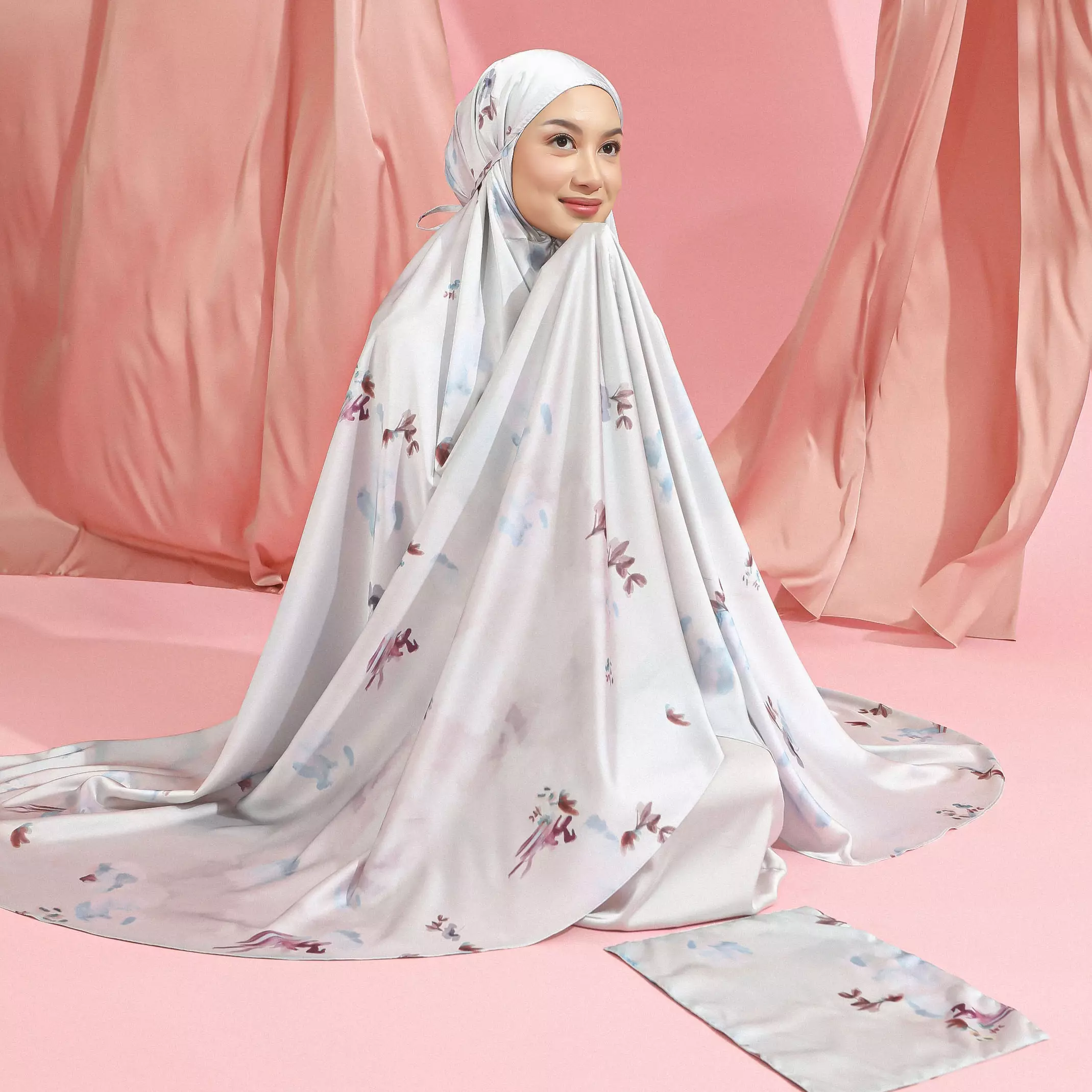 Lesti Prayer Set Series 2 Misty Blue