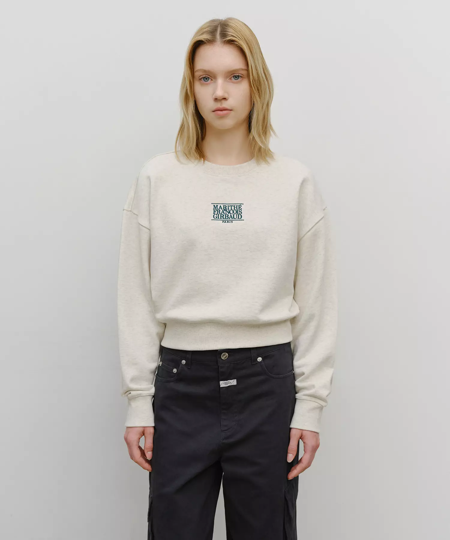W SMALL CLASSIC LOGO CROP SWEATSHIRT oatmeal