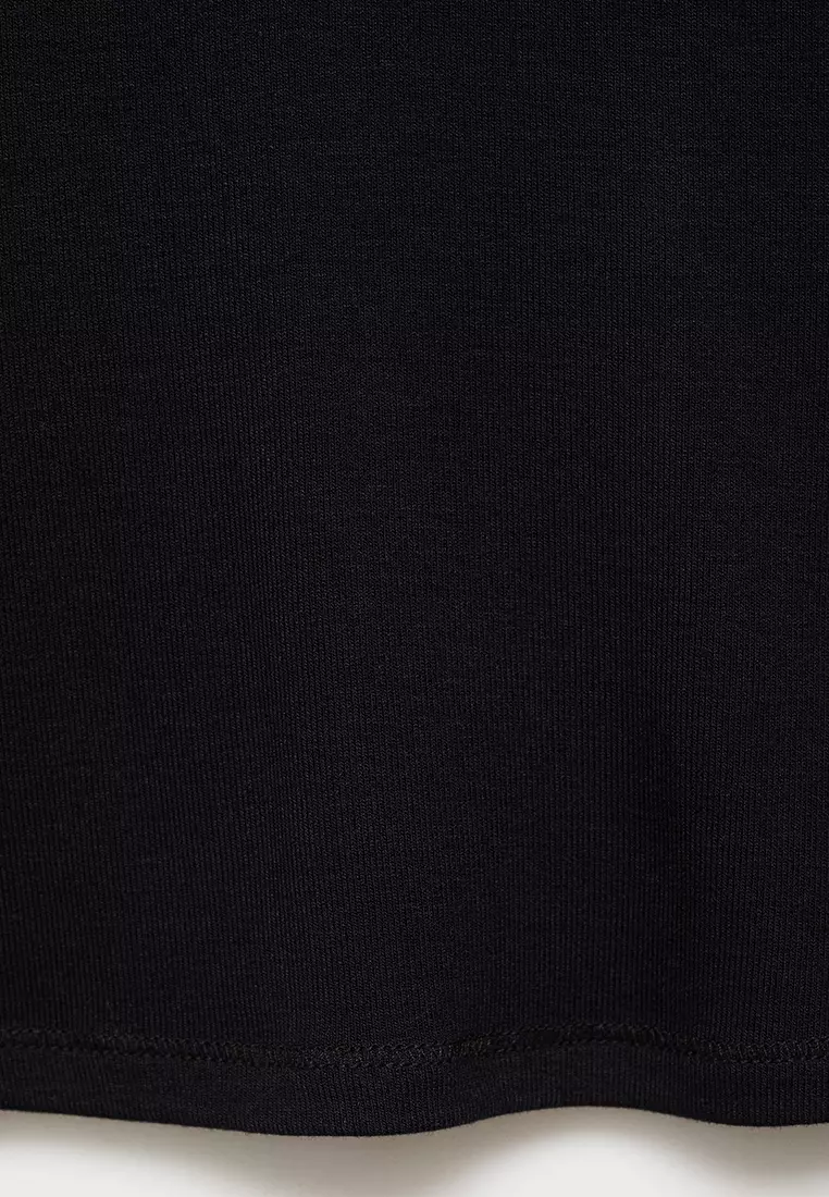 Long-Sleeved V-Neck T-Shirt