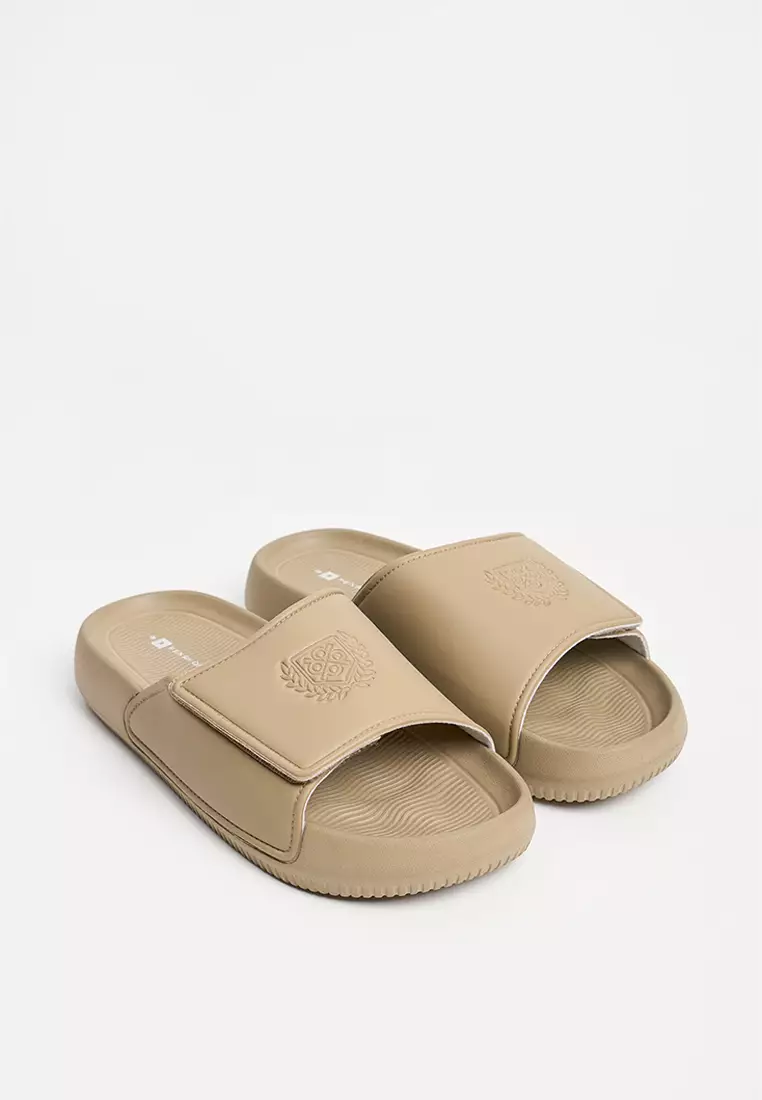Men's Textured Sole Slides with PU Band and Embossed Crest