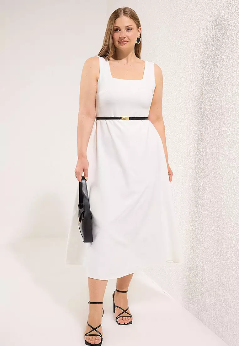 White Finike Woven Plus Size Dress