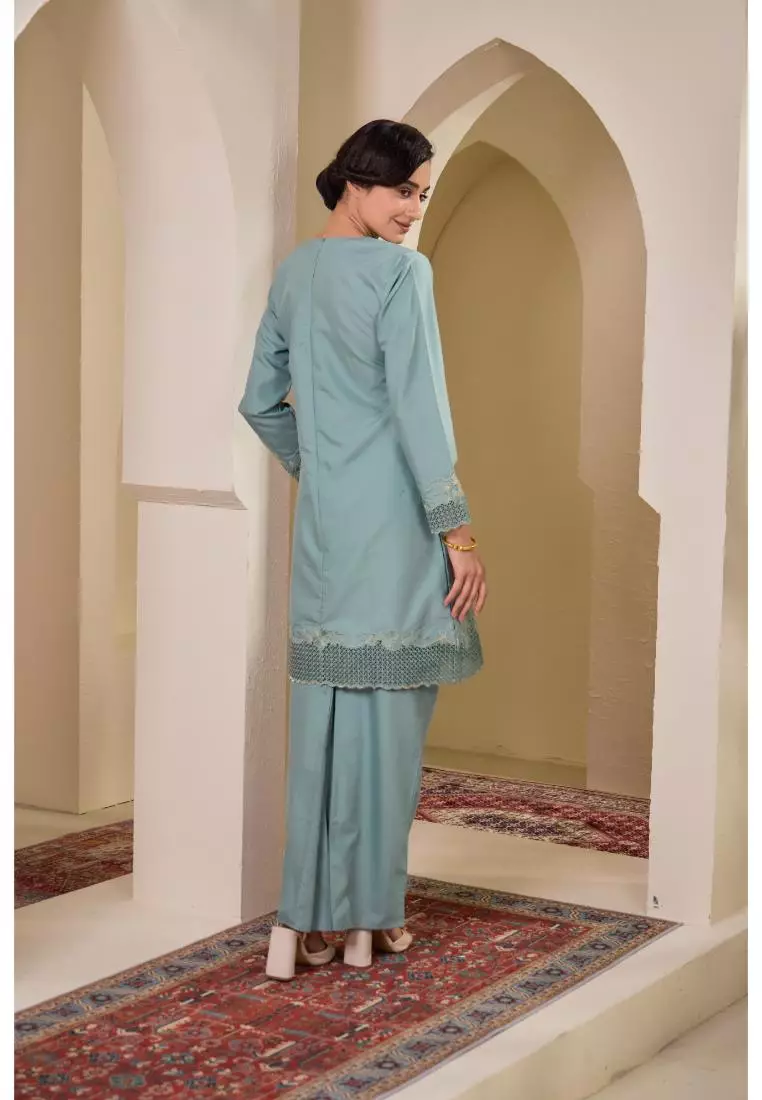 Kurung Moden Sulam Maleeka