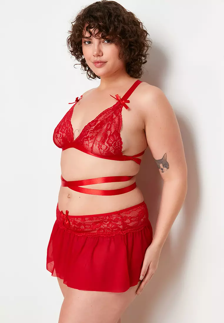 Plus Size Lace Lingerie Set