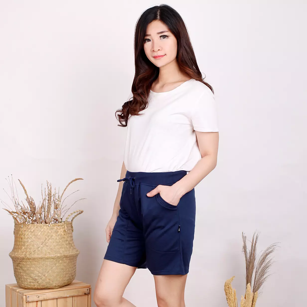 OKECHUKU Wilsy Korean Hot Pants Celana Pendek Wanita Celana Hotpants Celana Pendek Hot Pants