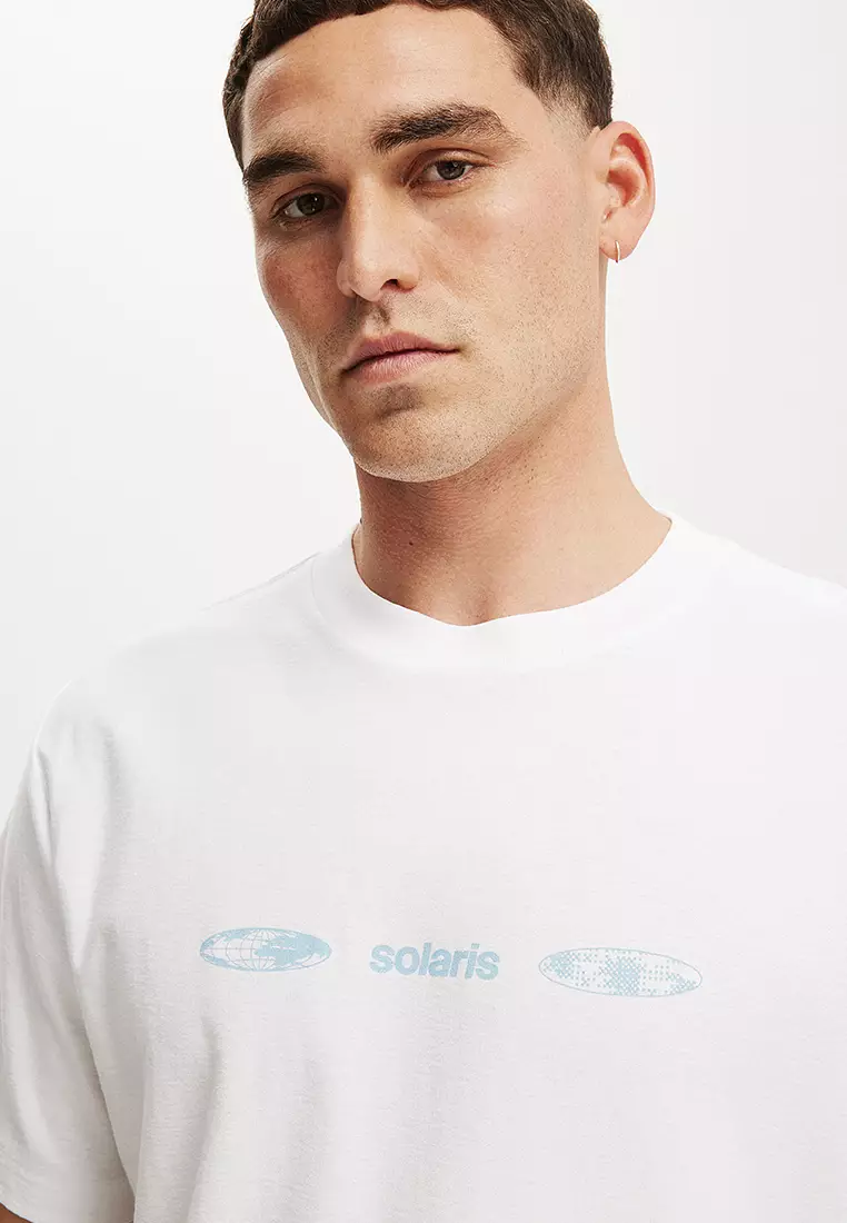 Cropped Fit Graphic T-Shirt