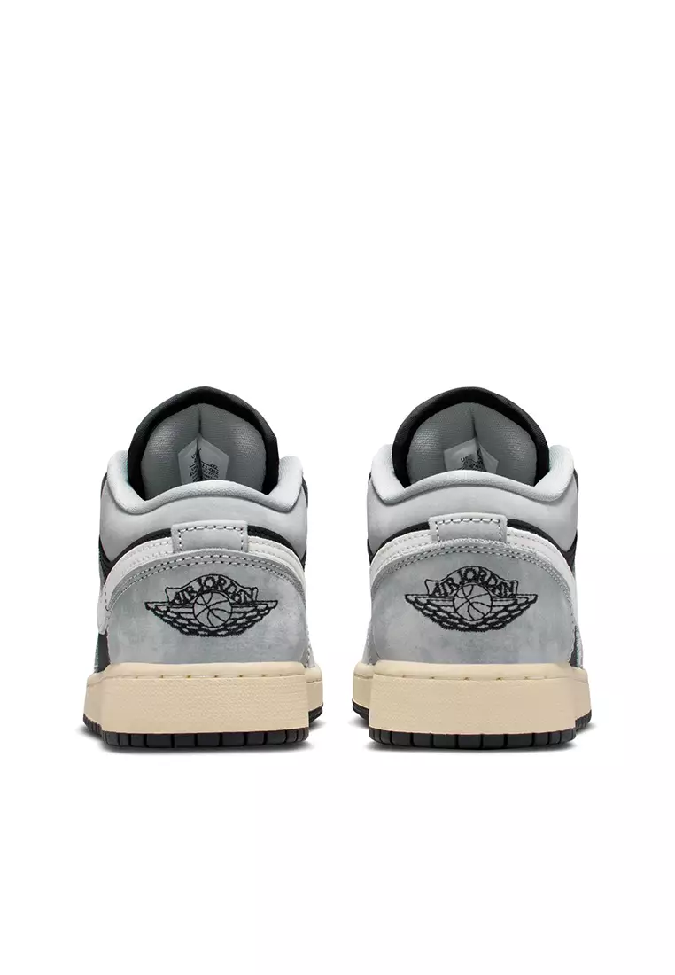 Air Jordan 1 Low Shoes