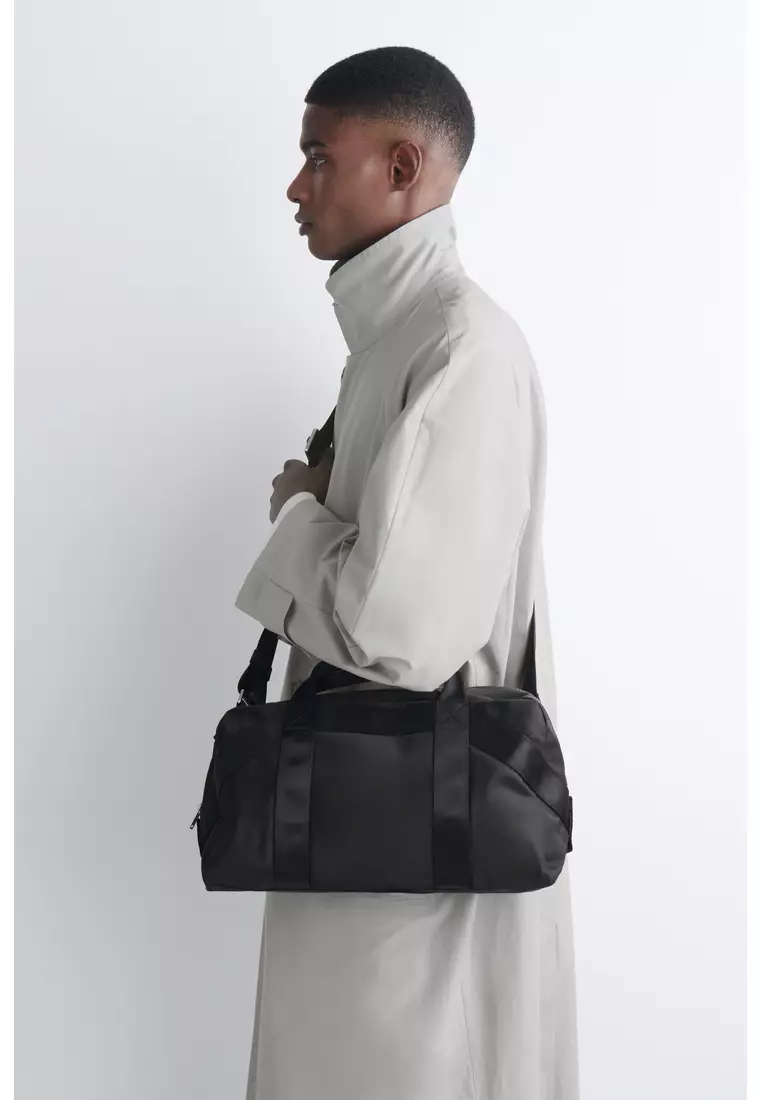 SPORTS DUFFLE BAG - NYLON