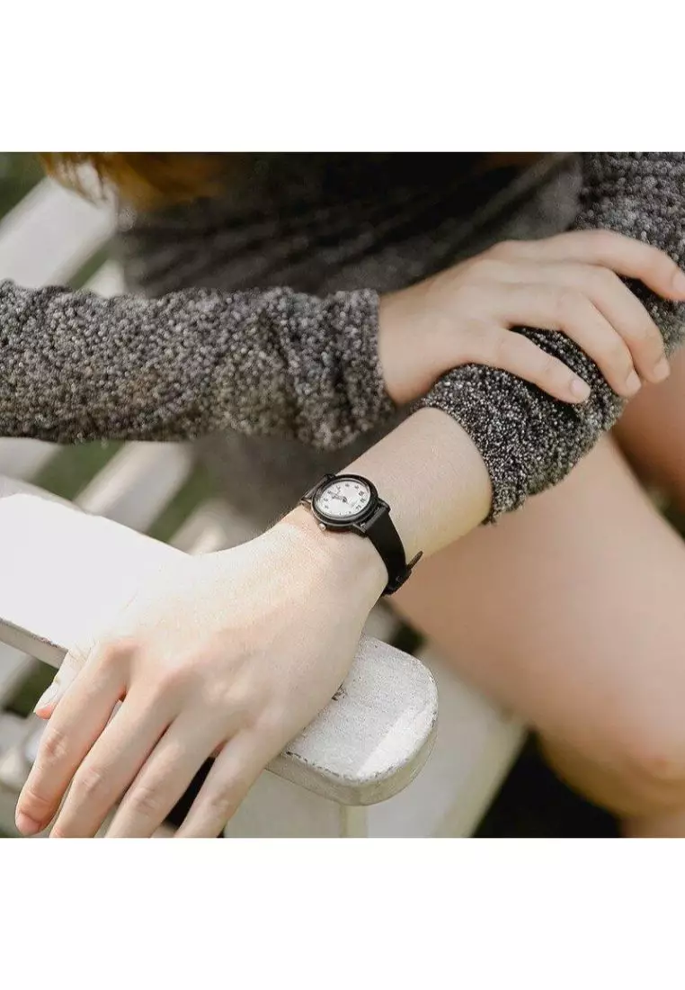 Women's Analog LQ-139AMV-7B3L Mini size Black Resin Watch