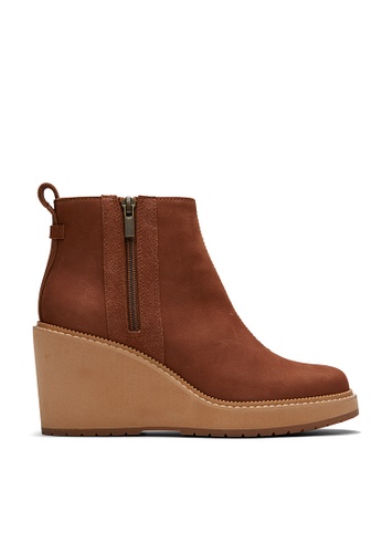 toms water resistant boots