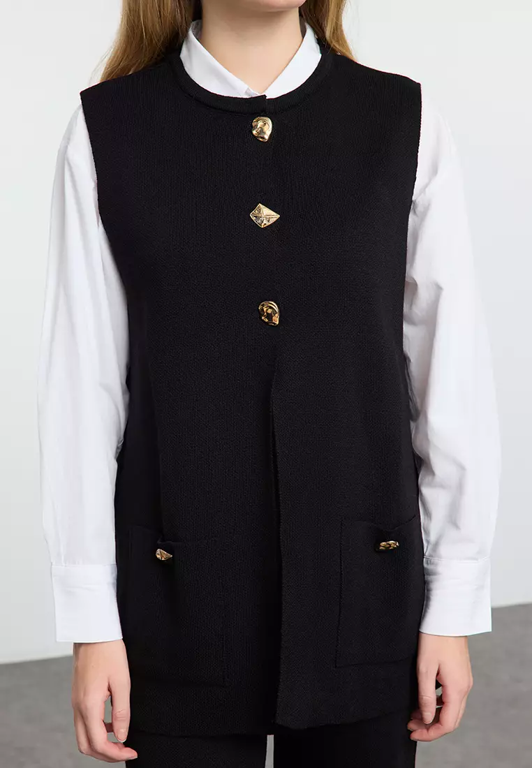 Button Detailed Knit Vest and Pants Set