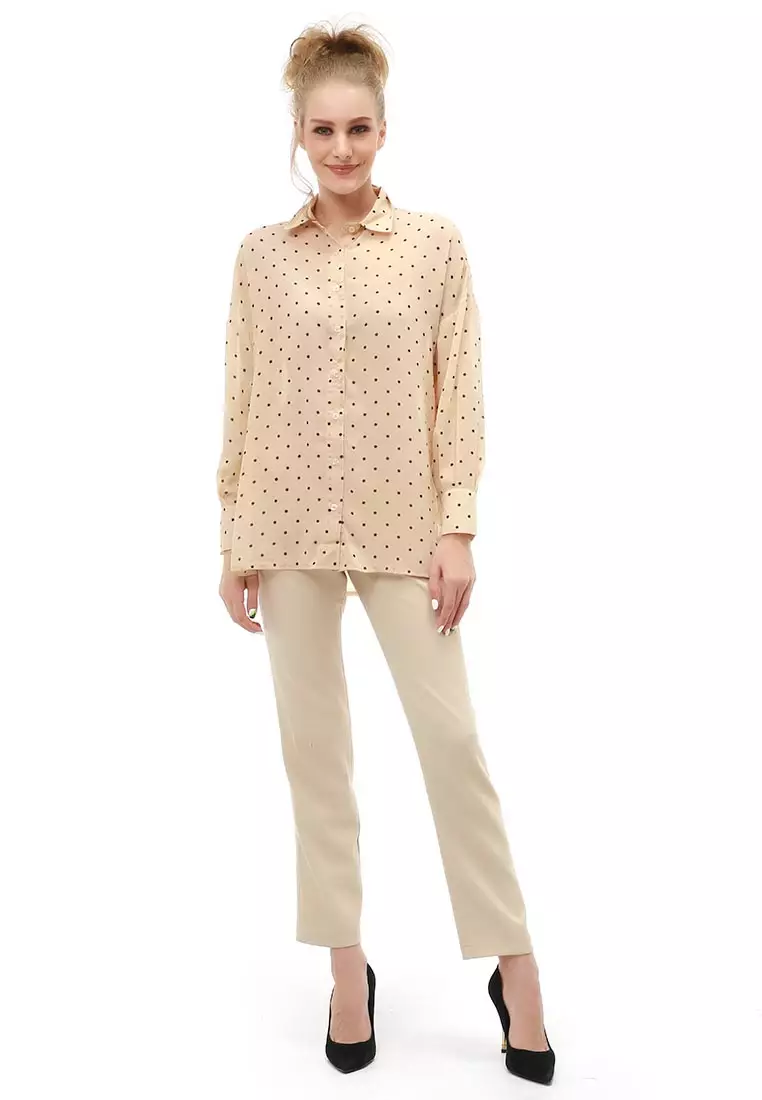 Holly Atasan Kasual Kemeja Wanita Staylish Shirt Lengan Panjang Motif Polkadot Material Chiffon ORIGINAL - Cream