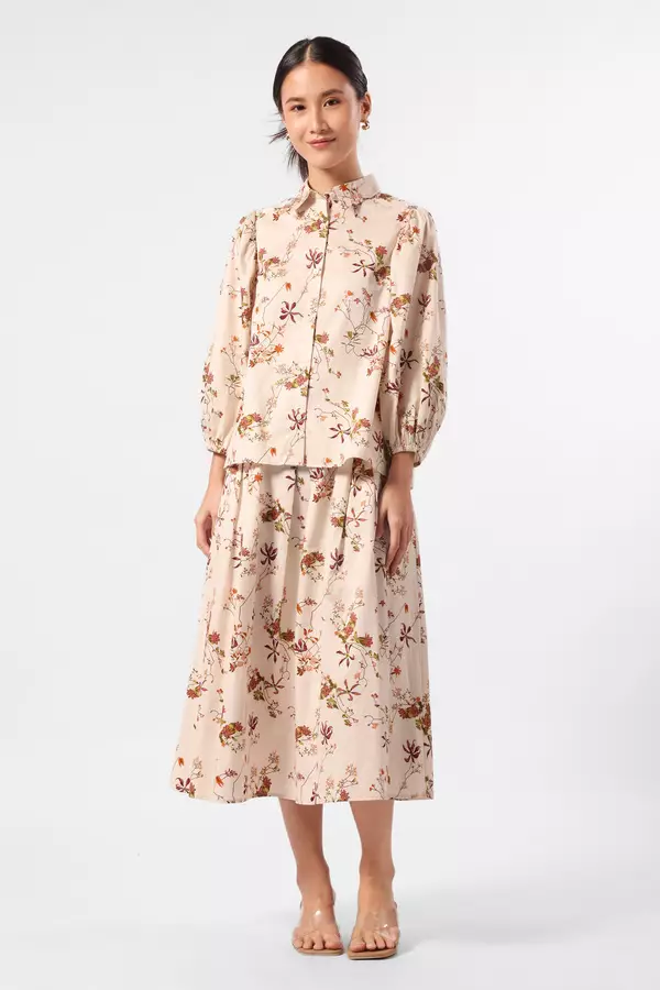 MINIMAL - Gaurine - Blus Motif Bunga - Beige Colour Beige