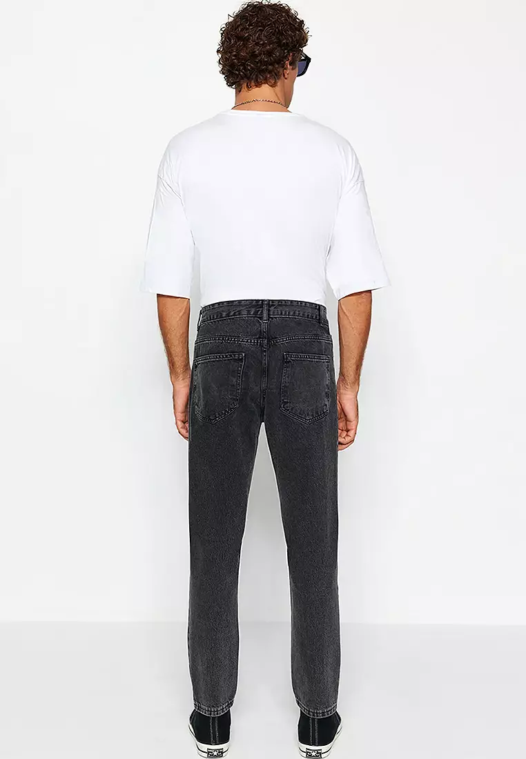 Relaxed Boyfriend Jeans