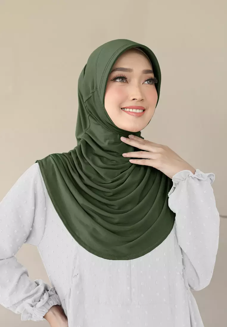 Zelena - Mahika Bergo | Hijab Instan Daily | Bergo Pad Kerut - Forest Green