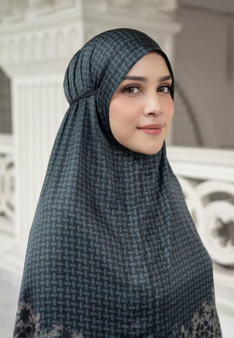 Haramain 2 Prayer Robe - Dates
