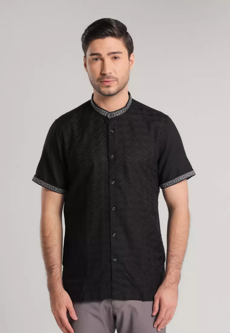 MOC Kemeja Koko Lengan Pendek Pria Arjun - Black
