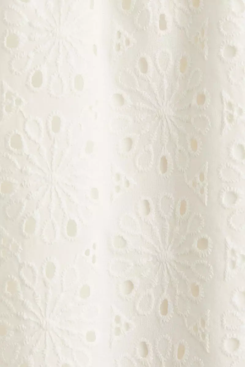 Broderie anglaise shorts