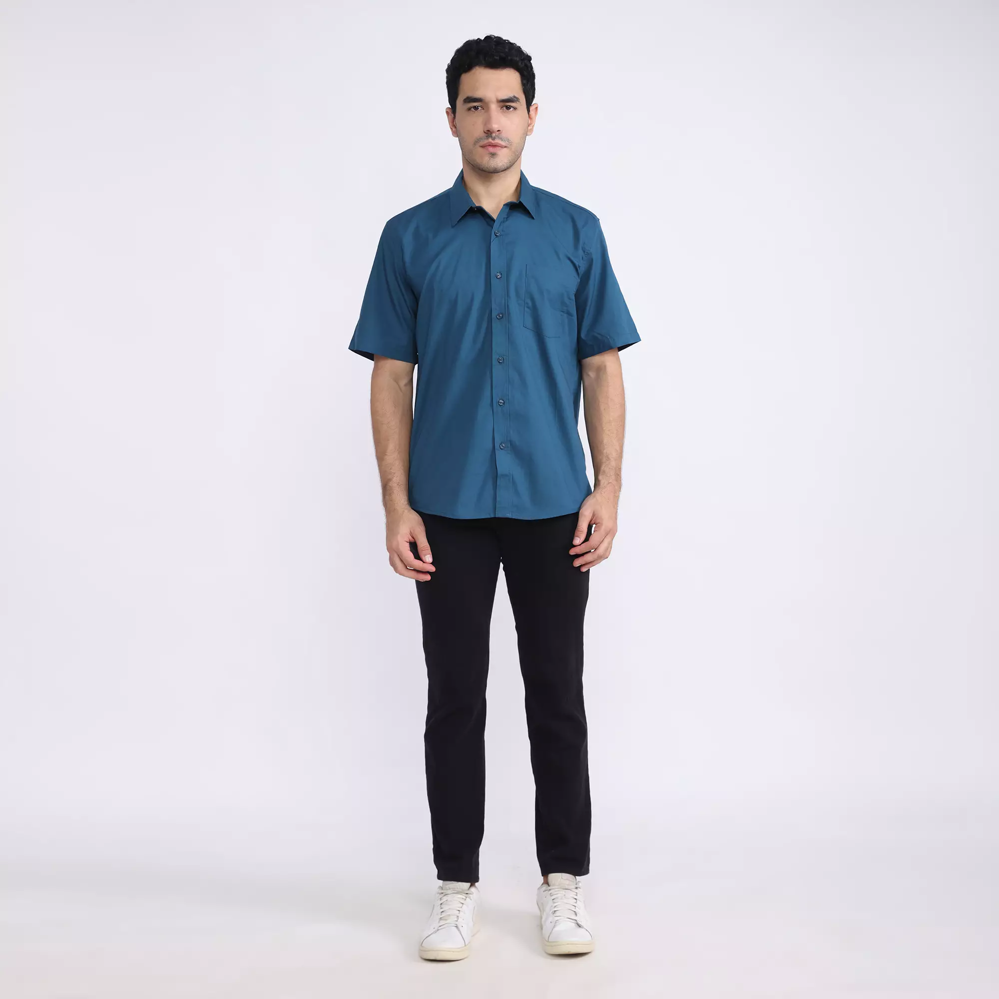 LARUSSO Kemeja Poplin Slim Fit Pria Lengan Pendek - Tosca Blue
